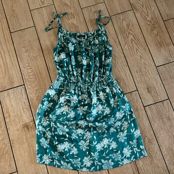 banana republic green slip dress Retro Black and Green Striped Print Dress – Hidden Gems Novelty